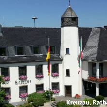 Standbild aus Youtube-Video, Rathaus Kreuzau